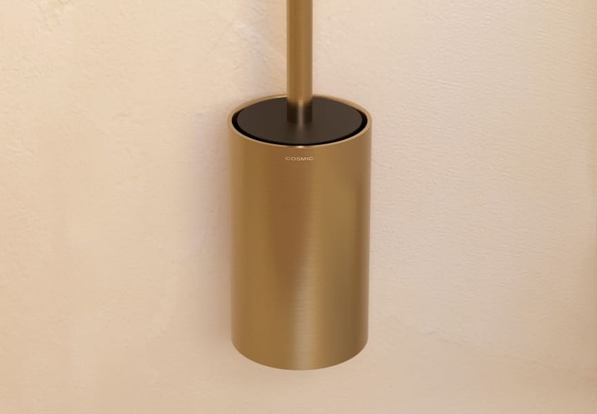 Escobillero suspendido de instalación mural para baño fabricado en metal  color negro Stick Cosmic