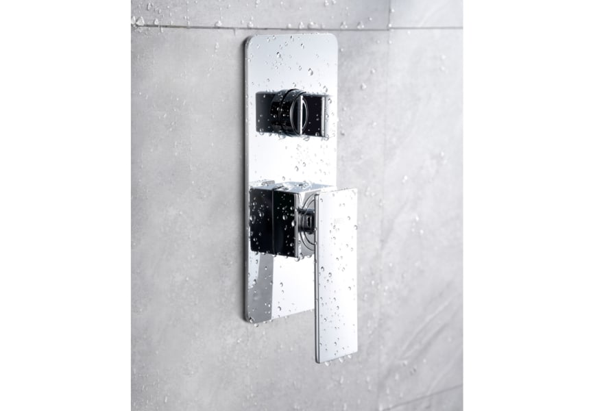 Conjunto de ducha empotrado Pisa de Imex detalle 4