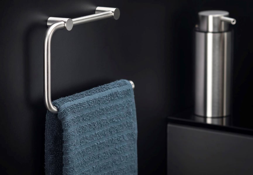 Toallero aro de baño Logic Cosmic ambiente 11