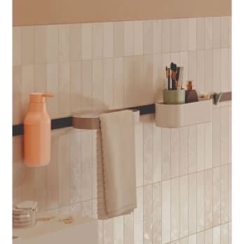 Set modular para lavabo con guía a pared Alife de Cosmic