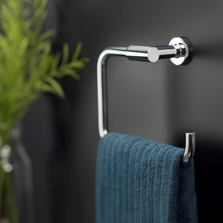 Toallero aro de baño Architec Cosmic ambiente 5