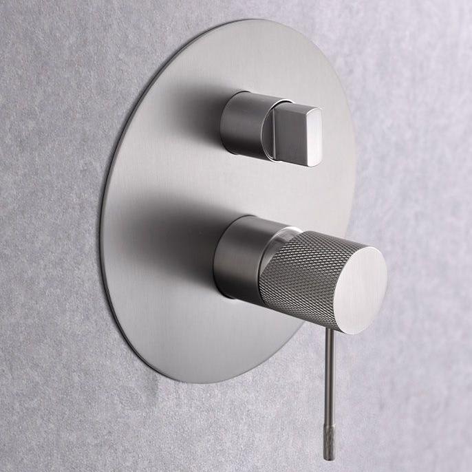 Conjunto de ducha y baño empotrado Line Imex detalle 11