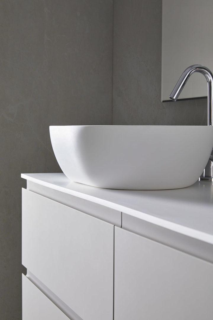 Conjunto mueble de baño con lavabo sobre encimera Nice Sanchis detalle 3