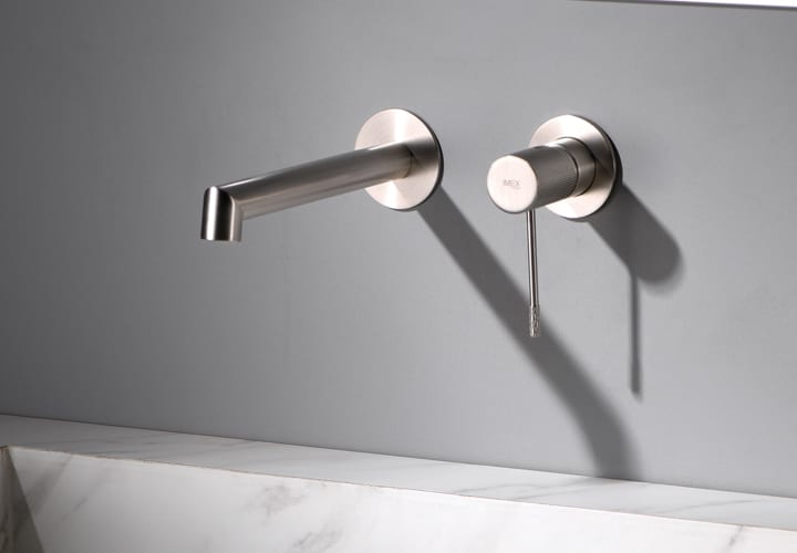 Pack grifo de lavabo empotrado Imex Line + Válvula click-clack ambiente 10