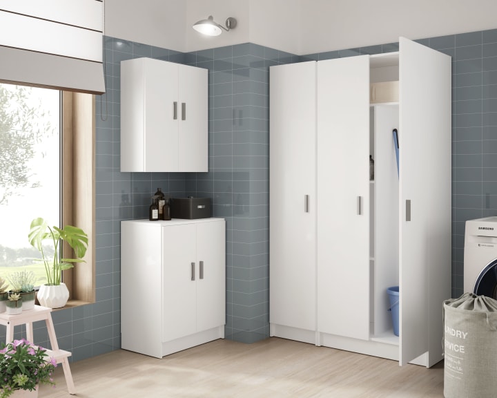 Armario escobero de baño USE Bruntec ambiente 7