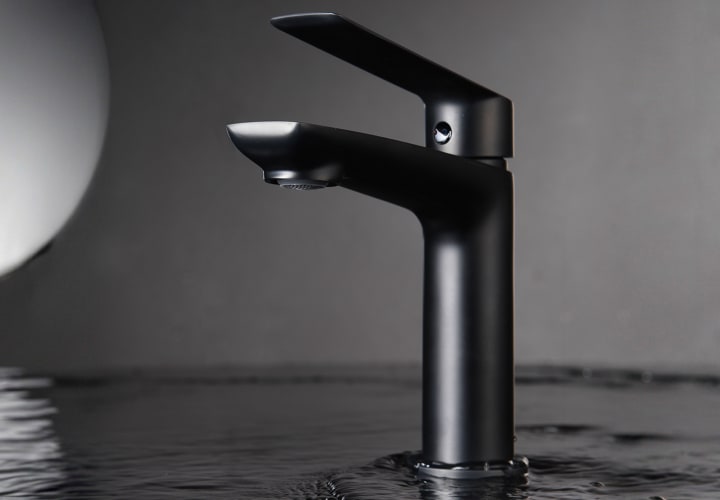 Pack Grifo de lavabo Lúxor Imex + Válvula click-clack ambiente 6