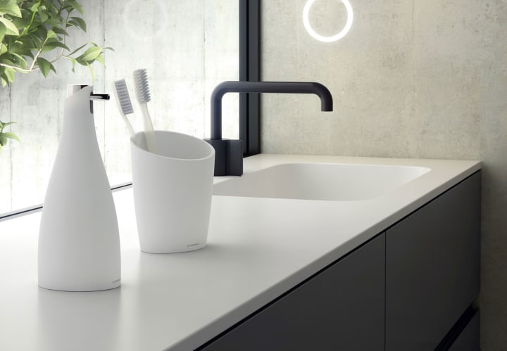 Portacepillos de baño Saku Cosmic ambiente 13