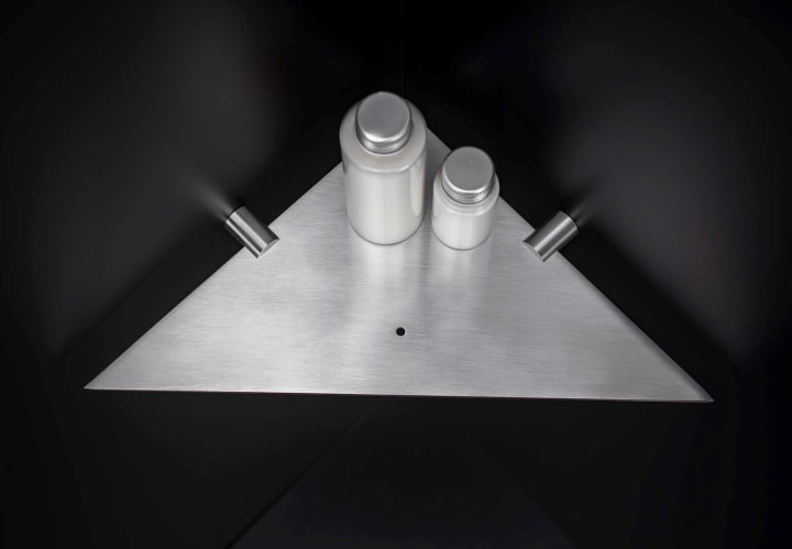 Repisa de baño Logic Cosmic ambiente 5