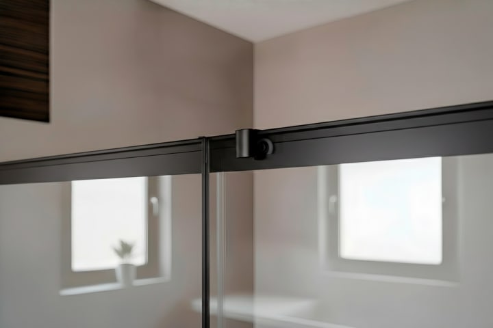 Mampara de ducha Sabik perfilería negra Bruntec detalle 2