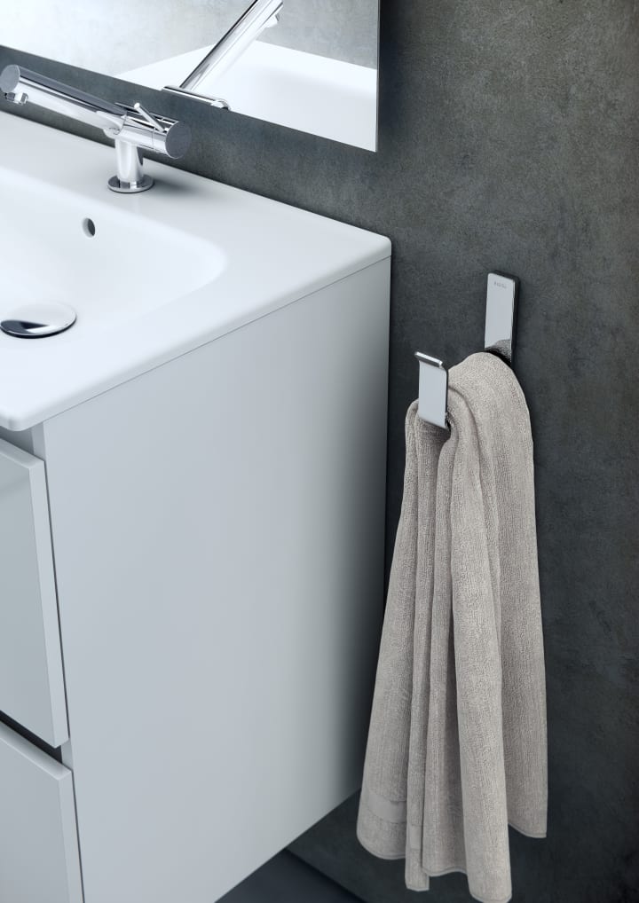 Toallero de baño aro Line Cosmic ambiente 1