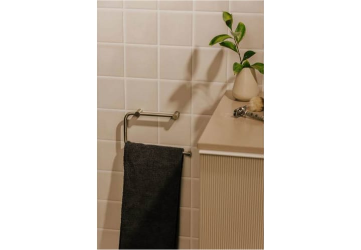 Toallero aro de baño Logic Cosmic ambiente 8