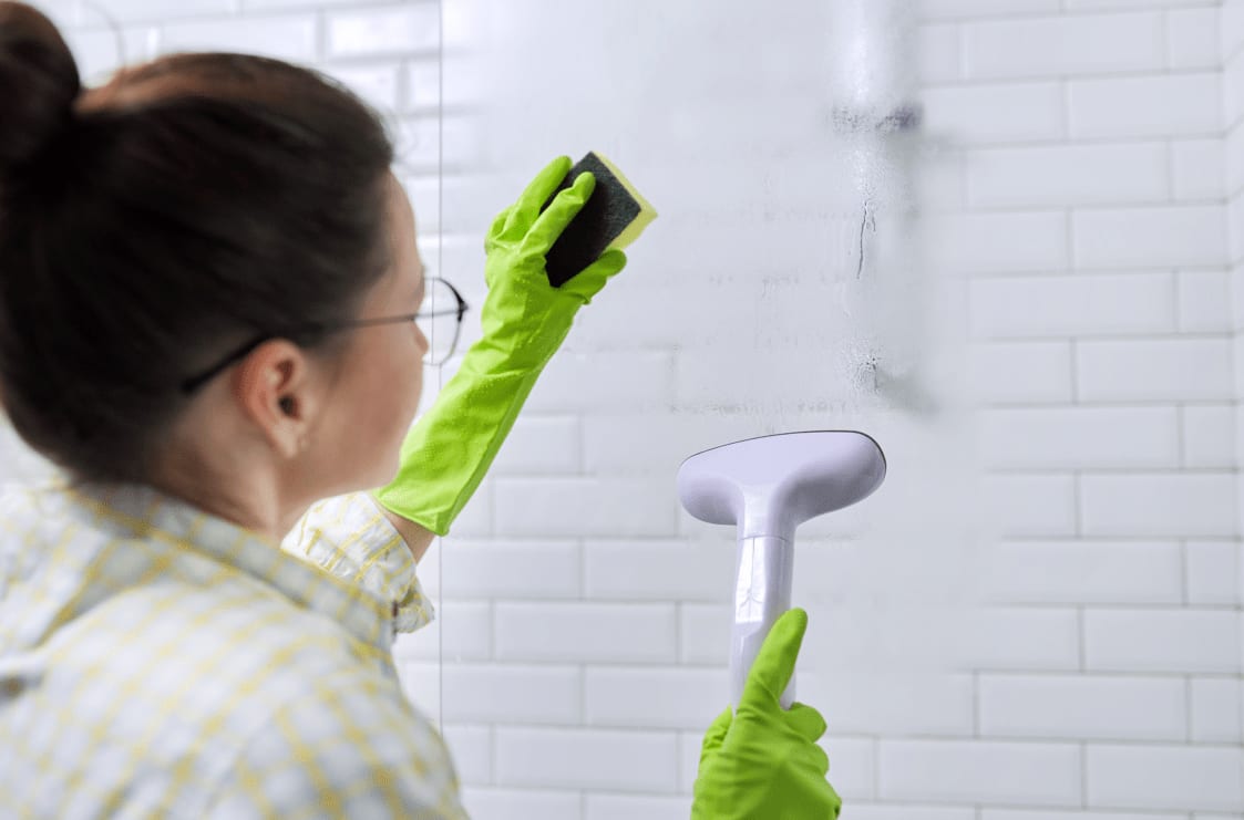 Cómo limpiar mamparas de baño correctamente