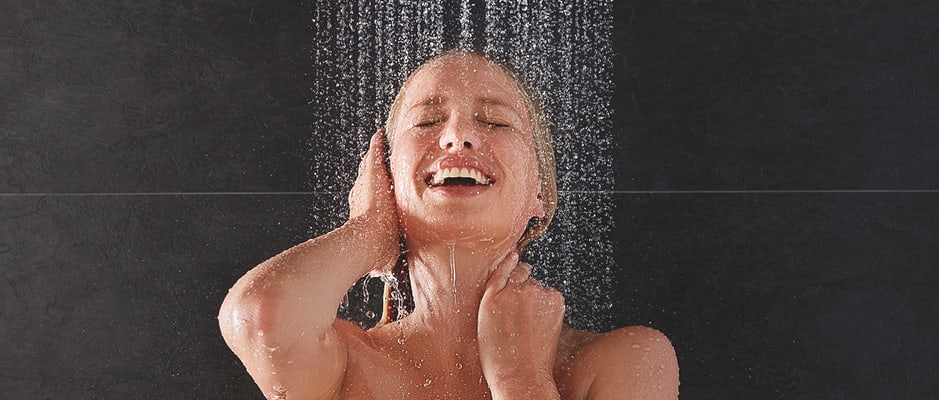 5 modernos conjuntos de ducha para el baño