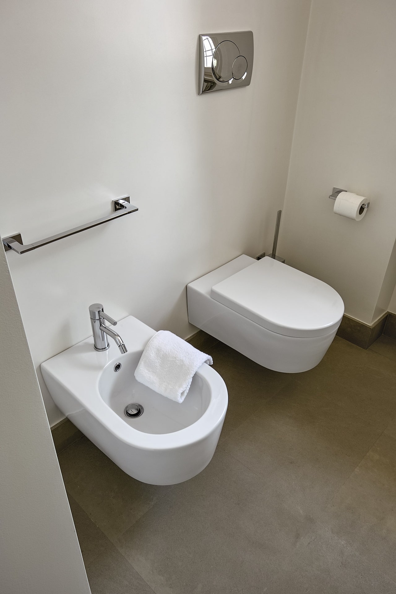 como quitar un bidé del baño